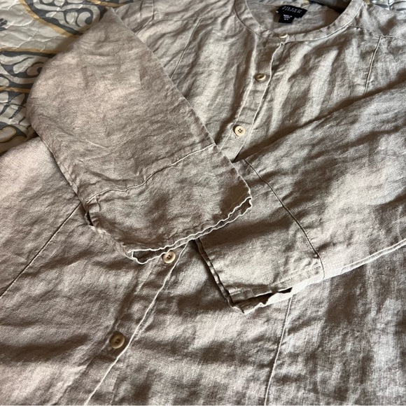 Eileen Fisher Tan Linen Mandarin Collar Button Down, 3 Quarter Sleeve Top, XS - Picture 9 of 10